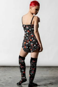 Killstar Gnomies Cami Top Christmas 13 Killstar Gnomies Cami Top Christmas -Collectif Shop GNOMIES CAMI TOP D x1600 fac04ebe 14ff 43d4 9f72 8054c4839054 560x