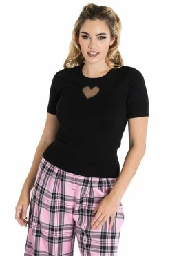 Hell Bunny Heart Top In Black -Collectif Shop HLB60035 heart top blk 01 cfef7d71 459e 48bd b5fa 836231a76557 560x