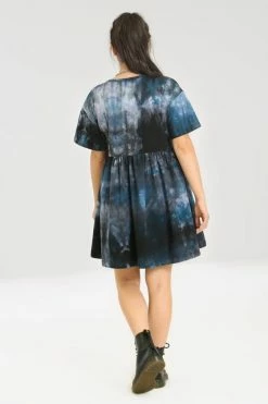 Hell Bunny Lost Mini Dress 10 Hell Bunny Lost Mini Dress -Collectif Shop hlb40224 lost mini dress blue 04 1 87270afe c6dd 4495 a95a 8f7e9e685955 560x
