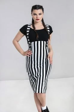 Hell Bunny Otho Pinafore Wiggle Skirt -Collectif Shop hlb50126 otho pinafore skirt blk wht 02 7 cb237f77 e4ef 47e4 8099 8d1f2eb10fdf 560x