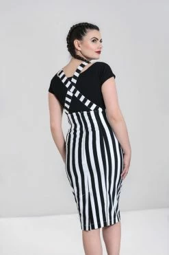 Hell Bunny Otho Pinafore Wiggle Skirt -Collectif Shop hlb50126 otho pinafore skirt blk wht 04 7 ef555449 1907 4fad 9858 363317f18122 560x